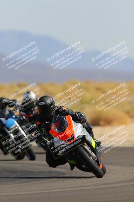 media/Oct-08-2022-SoCal Trackdays (Sat) [[1fc3beec89]]/Turn 16 (125pm)/